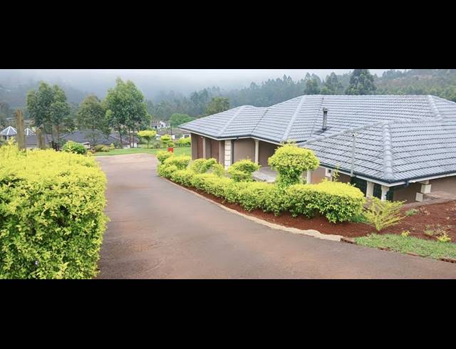 4 BEDROOM FREESTANDING FOR SALE IN SWEETWATERS